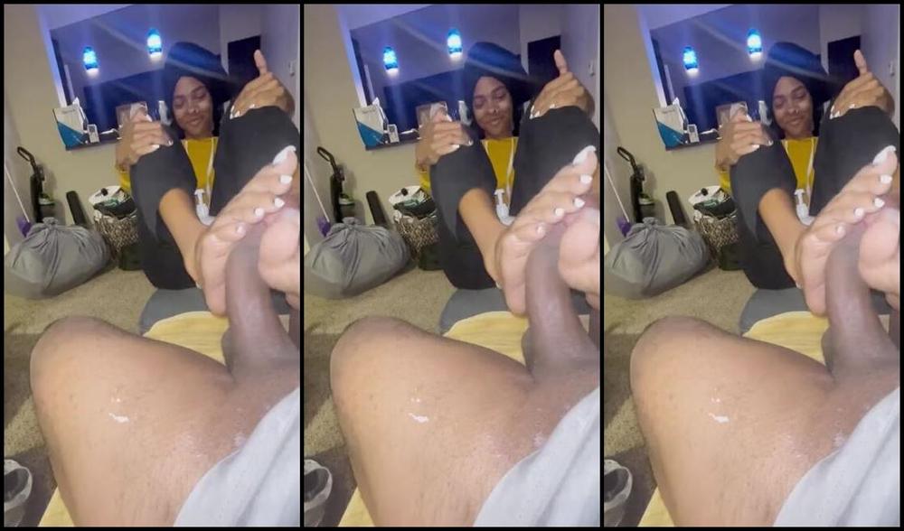 Zafeetllc Onlyfans Goodmoaningggg A Sexy Long No Oil Foot Job