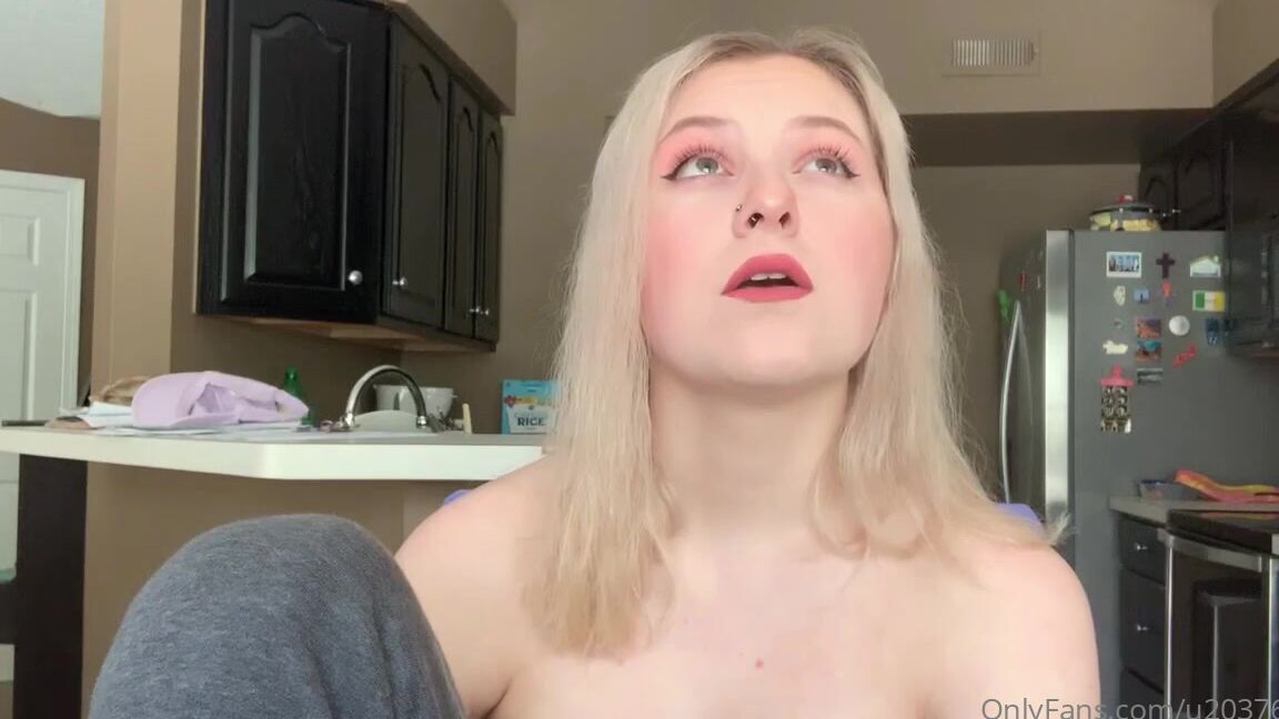 Kandicalico Full About Me Vid That Is Selling Well On My Manyvids For Over Plus Custom Questions L