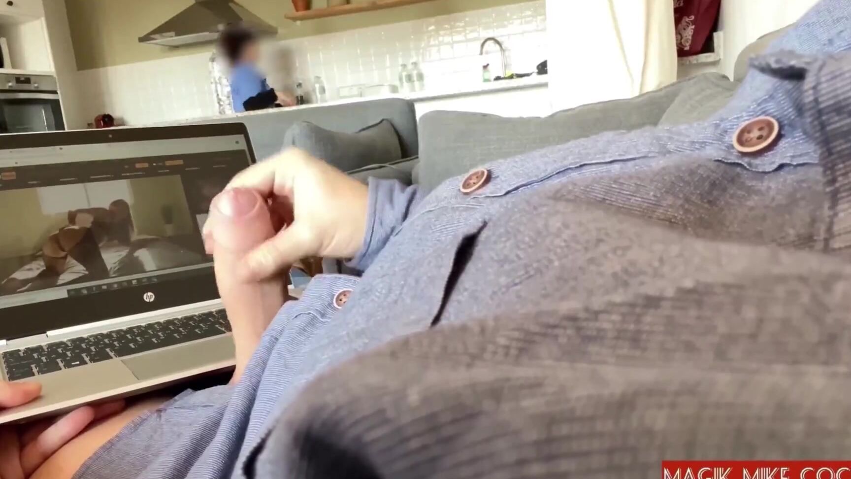 Mike s Magic Cock Part 1 - DICK FLASH MAID, pervert jerks off and gets caught by naive nanny, she blows him deep Pornhub