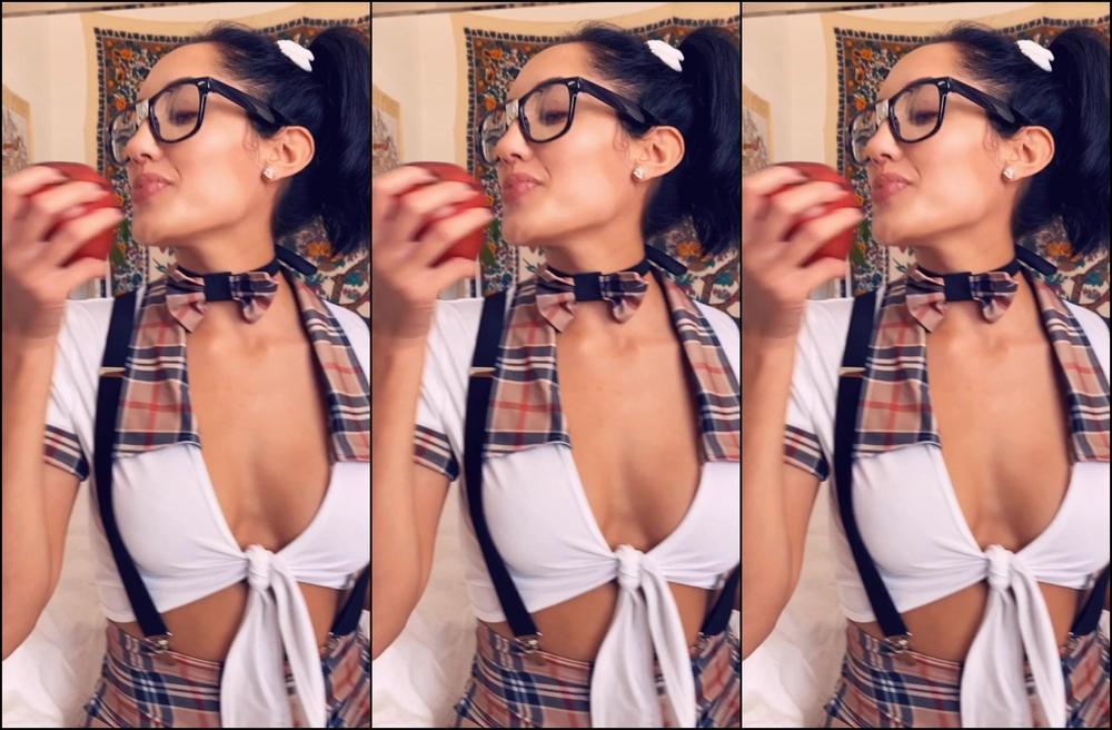 Chloeamour How Was Your Halloween Mine Was