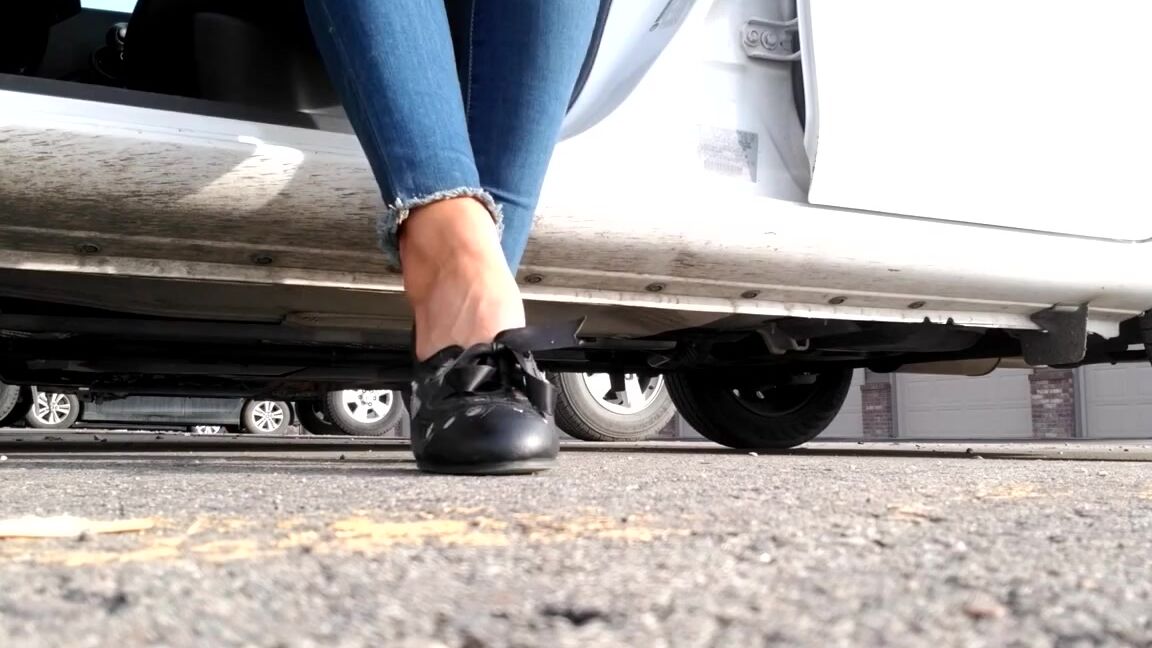 Worldgoddess Onlyfans Follow My Heels Into My Car