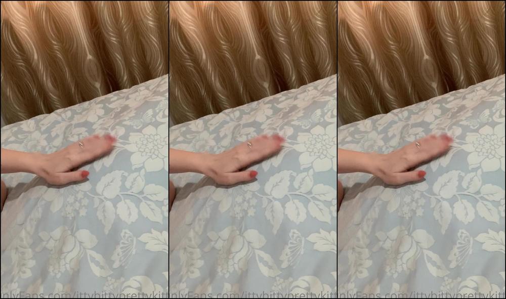 Ittybittyprettykitty Naked Mukbang