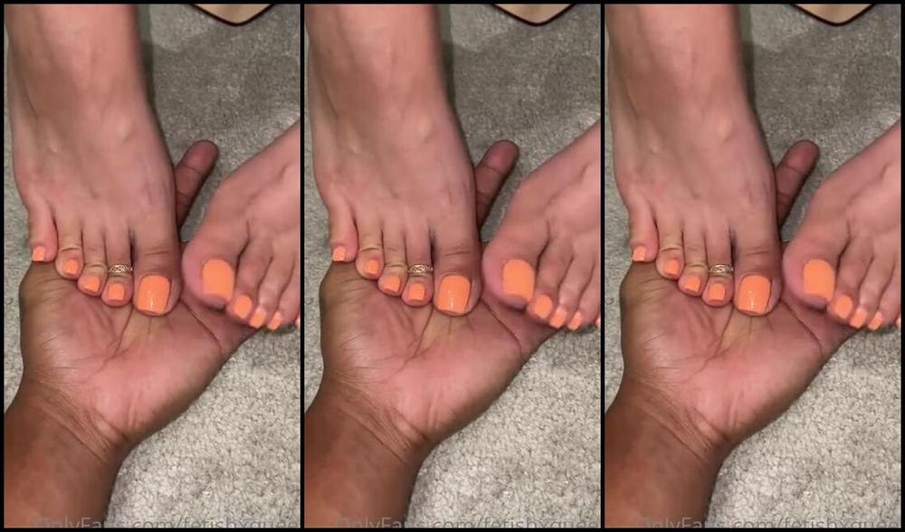 Fetishxqueen Onlyfans Do You Want My Pretty Paws On You Too Check My Story Highlights For A New Vid