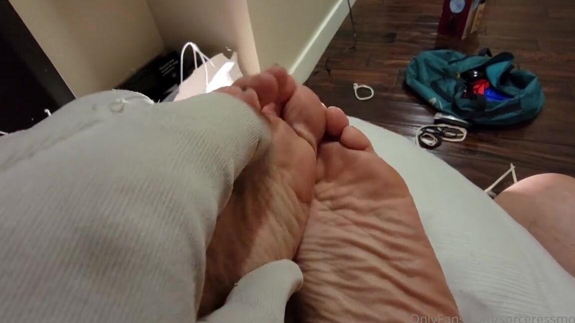 Sorceress Morgana Soles Nicknamed Sorceressmorgan Onlyfans Getting It