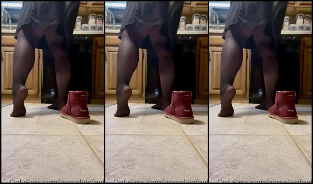 Porcelain Goddess Aka Porcelainfeets Onlyfans Boot Removal Nylon Tease