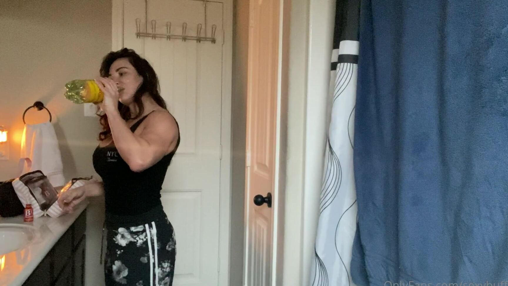 Sexybuffbabe Taking A Quick Holiday Break To Visit Family In Texas I Have Been Working So Much My Be