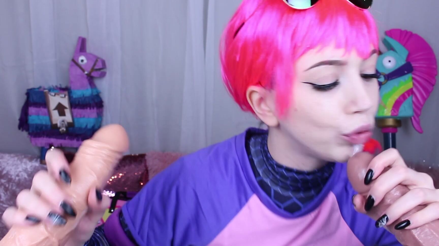 Cosplay, Blow Jobs, Facials, Halloween, Virtual Sex lilcanadiangirl fortnite bomber bj royale ManyVids