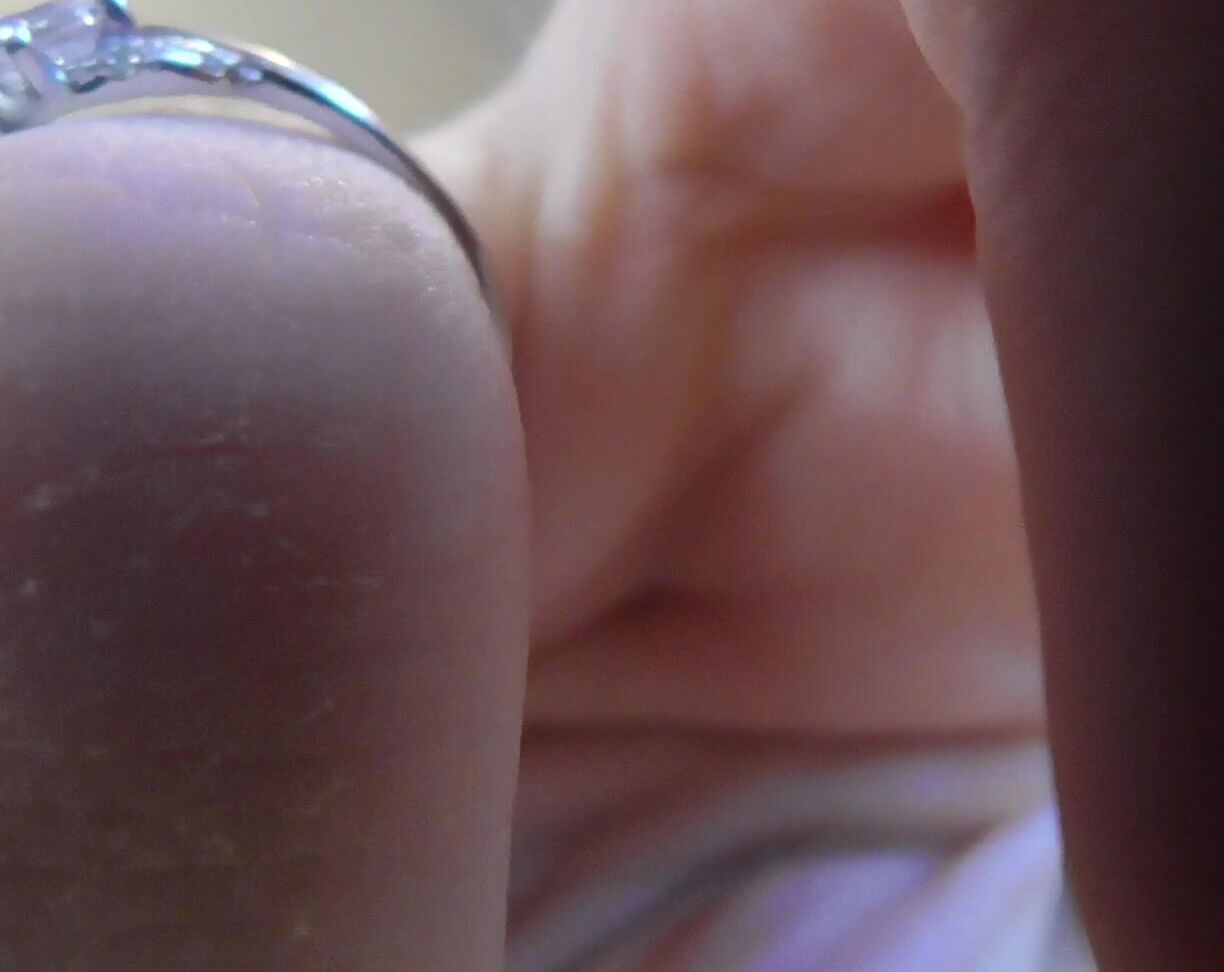 Amateur, Femdom, Food, Giantess, POV giantess-is-ready-to-eat-you-with-cheese ManyVids