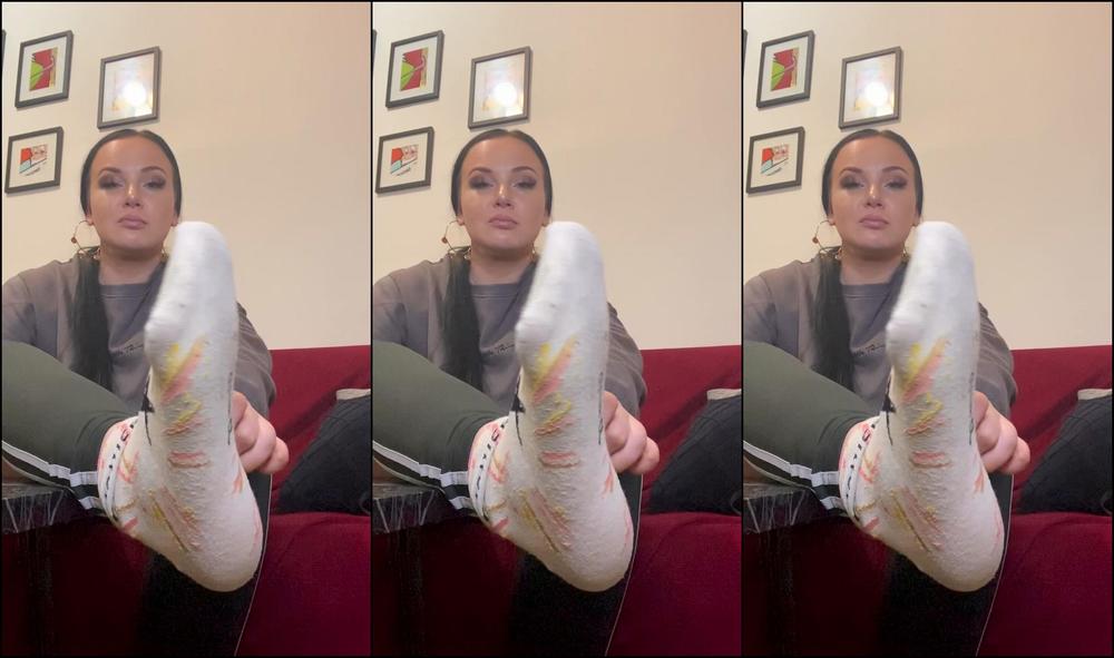 Anushkavelvet This Is Really Your Day Wow Time To Smell Test My Stinky Socks For Me You L