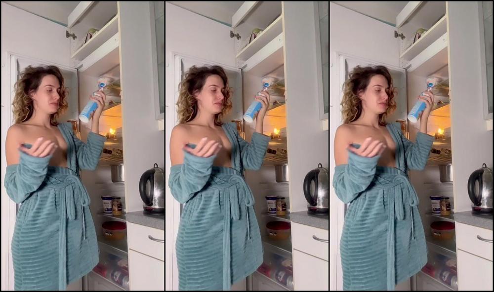 Flyingnoelle 3515073561 10 08 2024 Oh Babyyy That Flight Was Sooo Long But Now It S Time For Your Real Meal