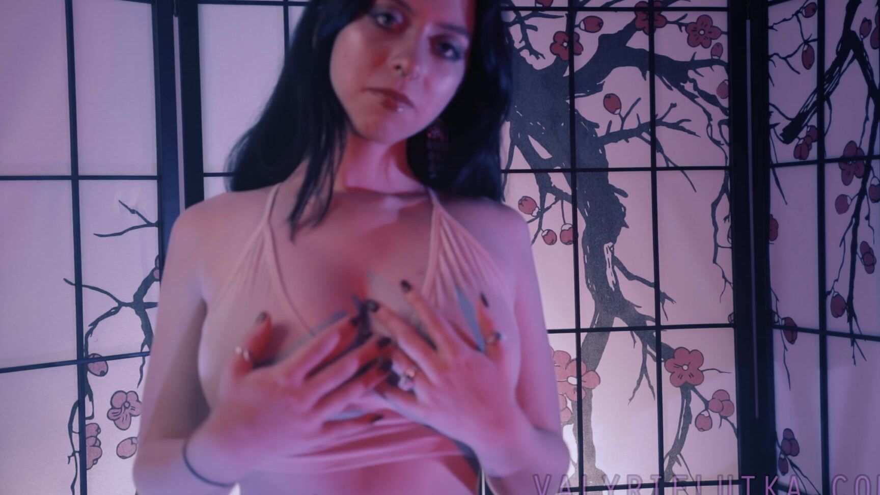 Valyrielutka Worship My Tits