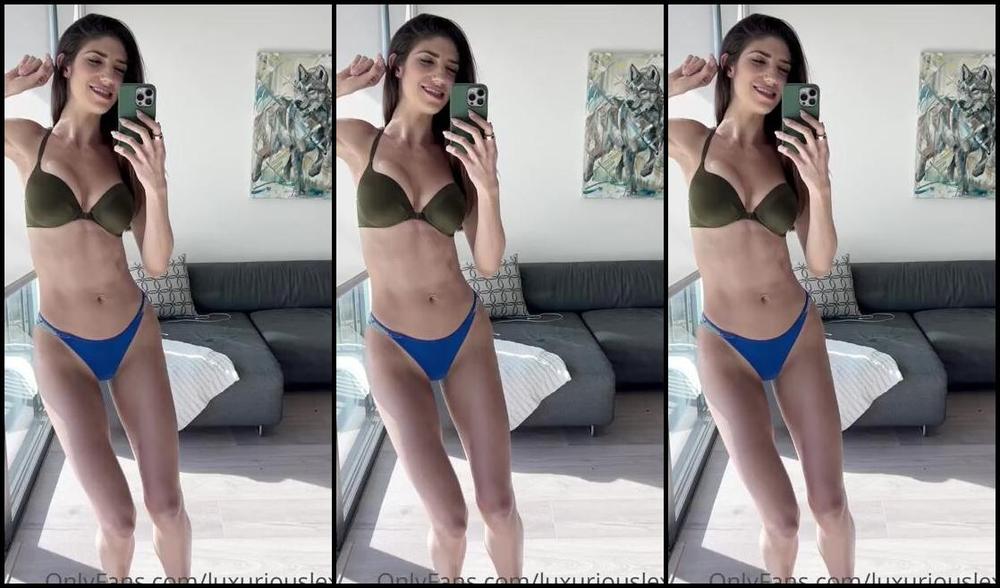 Luxuriouslexi Nicknamed Luxuriouslexi Onlyfans Посмотрите На Это Сексуальное Обтягивающее Тело Затем Посмотрите Вниз На То Что Оно С Тебой Делает U1F