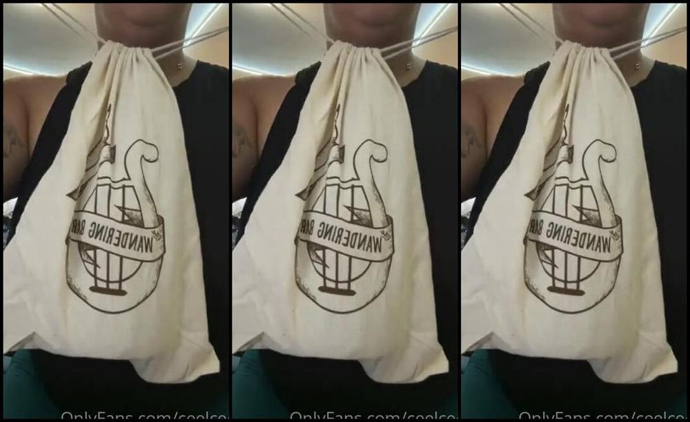 Celia Nicknamed Ceelcee Onlyfans My Sfw Unboxing Video Of My New Large Direwolf From The Wandering Bard In Use Video Coming Later Nkh