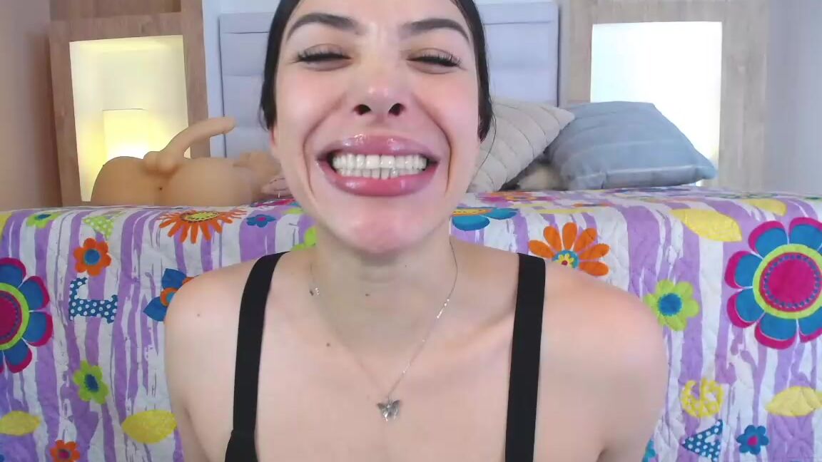 "Melted_Chocolate" free, mouthfetish, new, soft, tonguefetish Orgasmic woman bounces breasts while throat fucking herself Manyvids