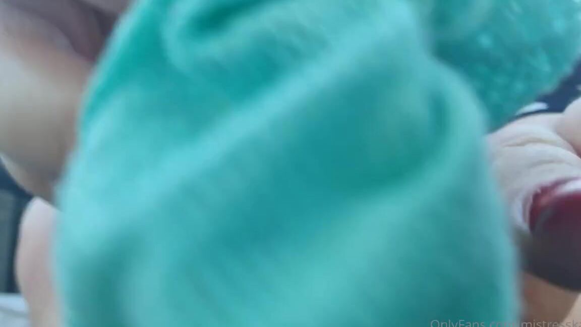 Mistresskarino Onlyfans Daily Mistress Have Relax Before Grill Sniff And Lick My Dirty Soles Now