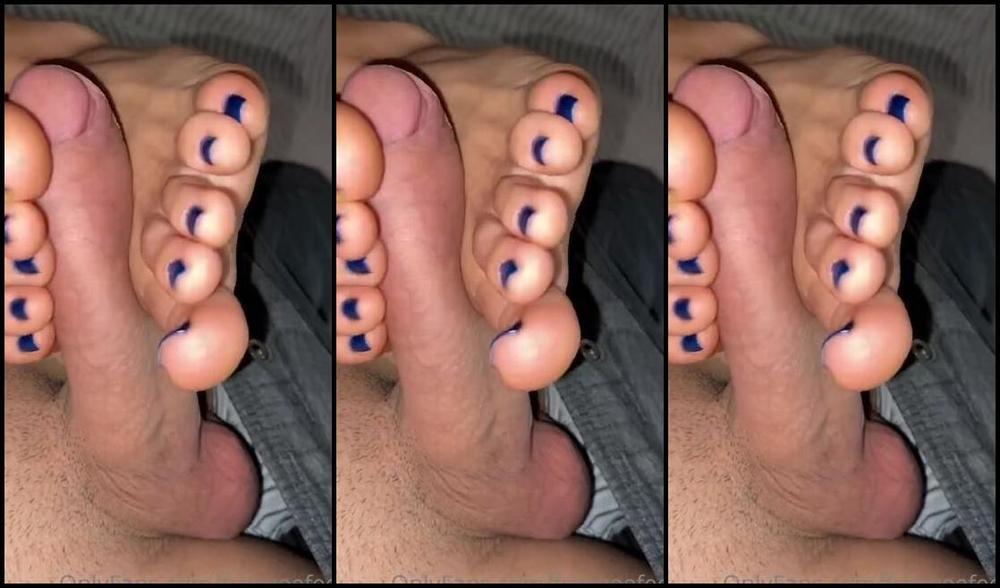 Froggeevip Onlyfans Oh My Man Enjoyed It A Lot And Moaned As I Gently Stroked His Dick With My Feet Would You Like To