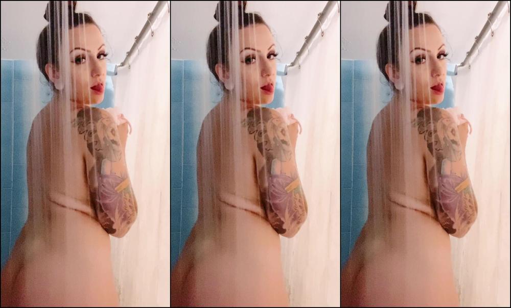 Lotuscheeks Sunday Shower Time