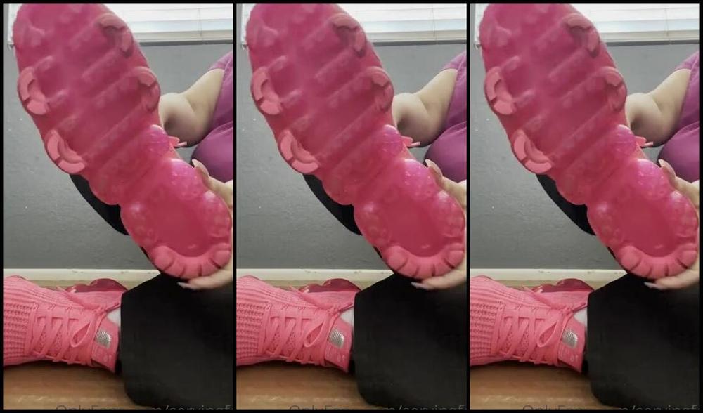 Servingbarefeet Aka Servingfet Onlyfans Socks In The Works For A Gentleman In Dallas Who Already Misses My Scent Order Yours Today I Act