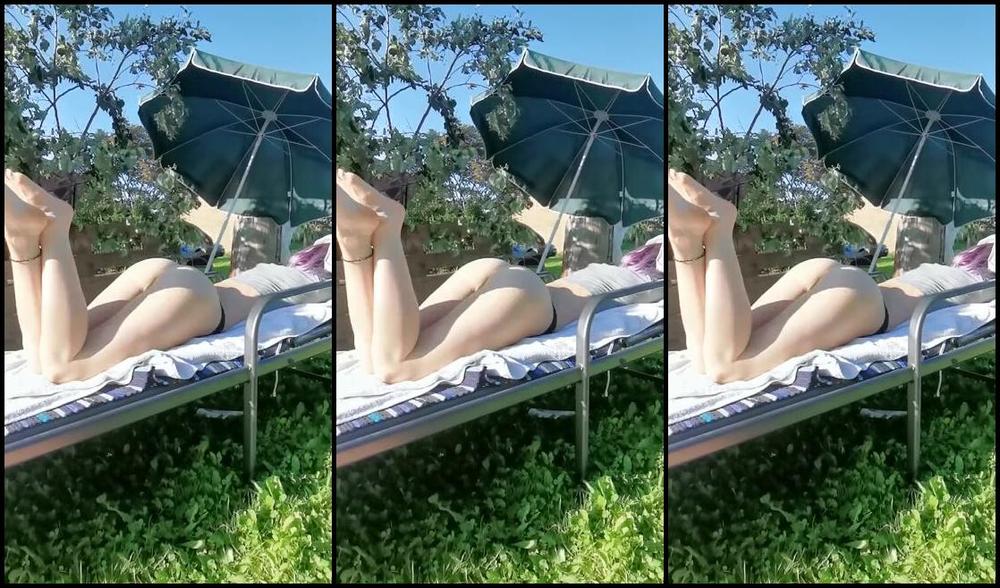 Miss Flora Nicknamed Missfloraberlin Onlyfans Summer