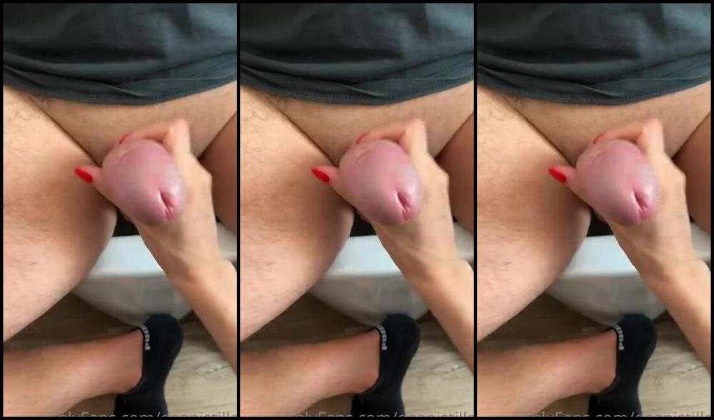 Deapistilla Nicknamed Deapistilla1 06 29 2022 Onlyfans Video Handjob Smalto Rosso Fuoco Lui Seduto Sul Bide