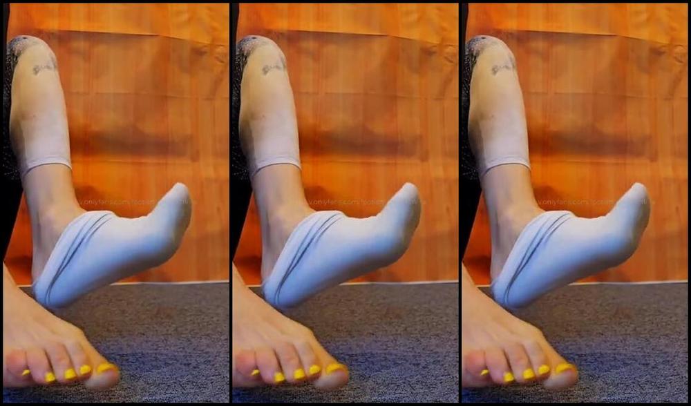 Footish Queen Galina Nicknamed Footishqueengalina 09 14 2023 Onlyfans Video This Is Just What You Deserve