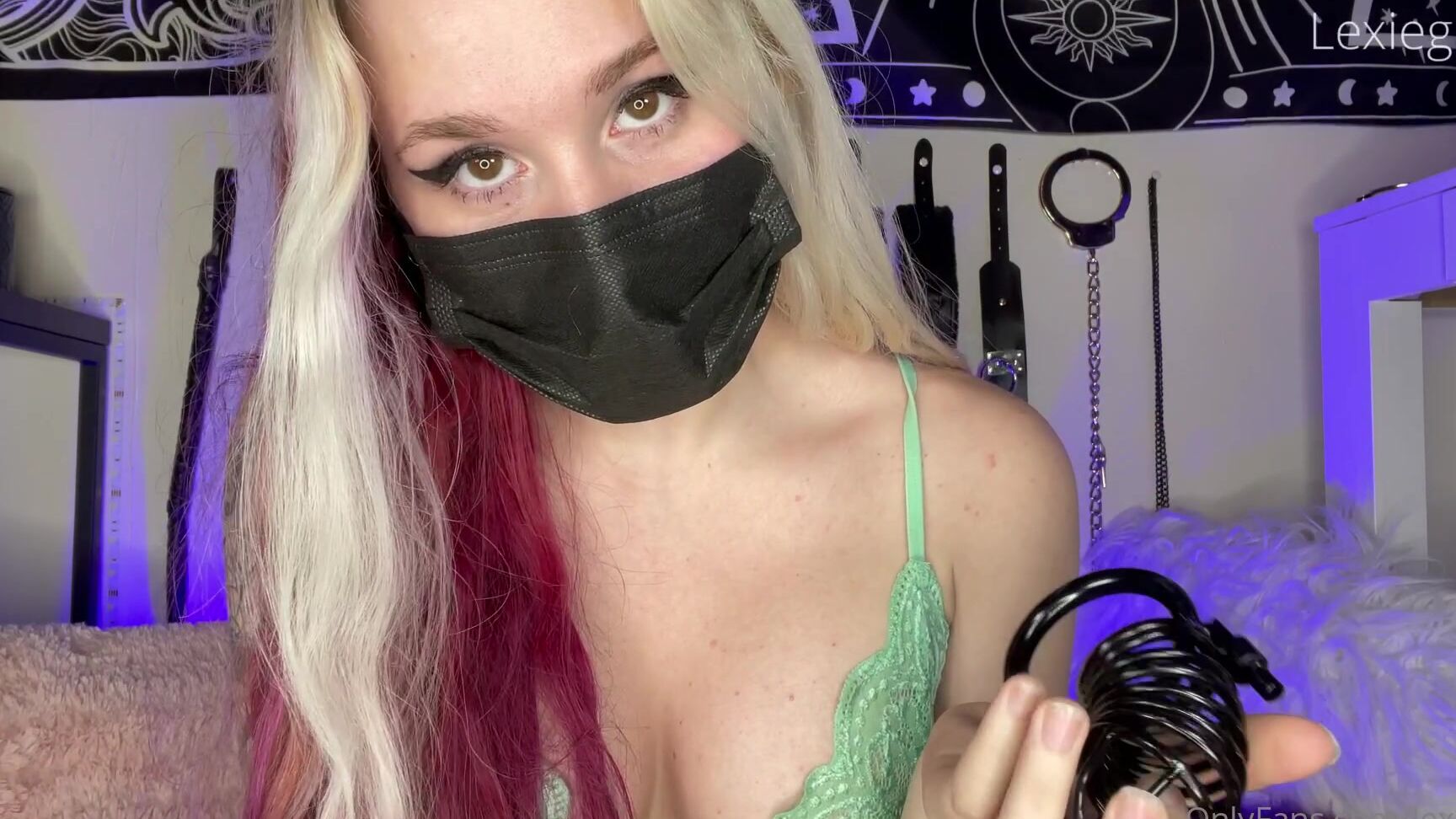 Lexiegrll Chastity Tease