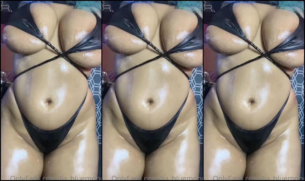 Lia Bluemoon Some Oil And Water Bouncing Fun What Do You Think Of