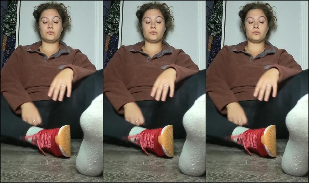 Amberraefeet Smelly Sweaty Feet Humiliation