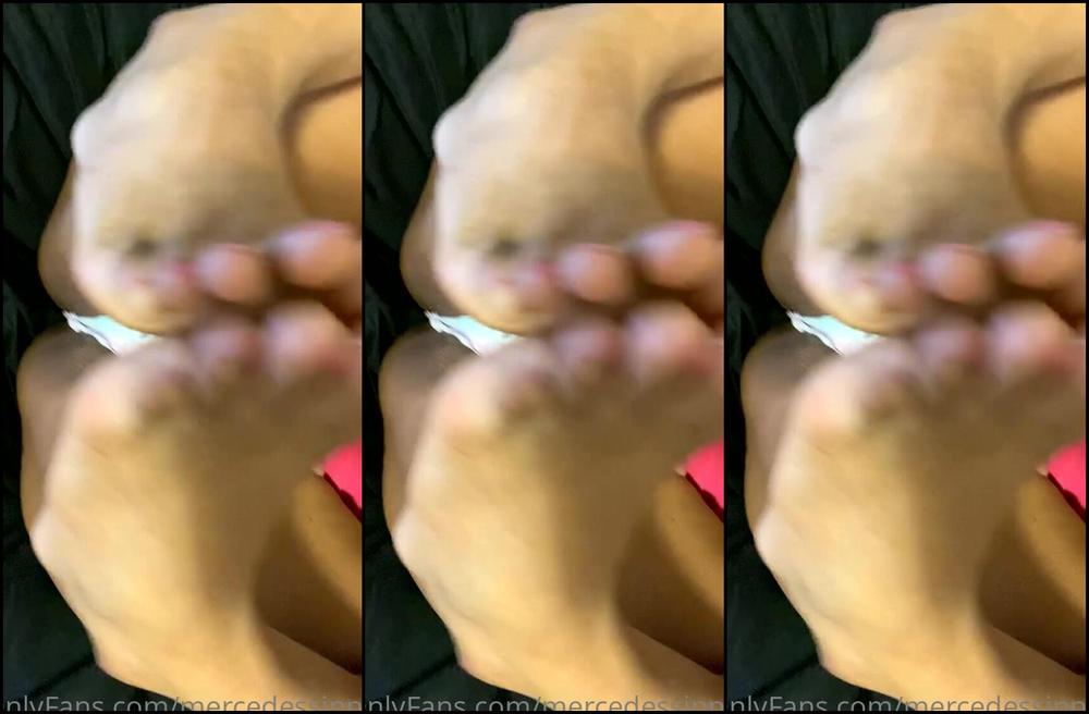 Mercedessinns 570439756 07 22 2020 Kitty Wants To Play