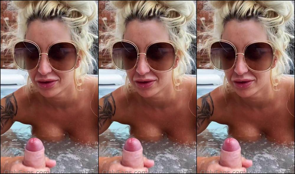 Xbrooklynbluex Lunchtime Chill In The Hot Tub N A Quickie Wana Join Me I Know U Do