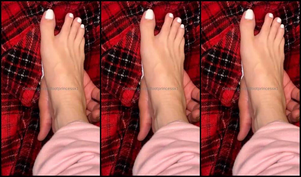 Footprincessx1 Nicknamed Footprincessx1 Onlyfans He Got To Take My Socks Off After His Game