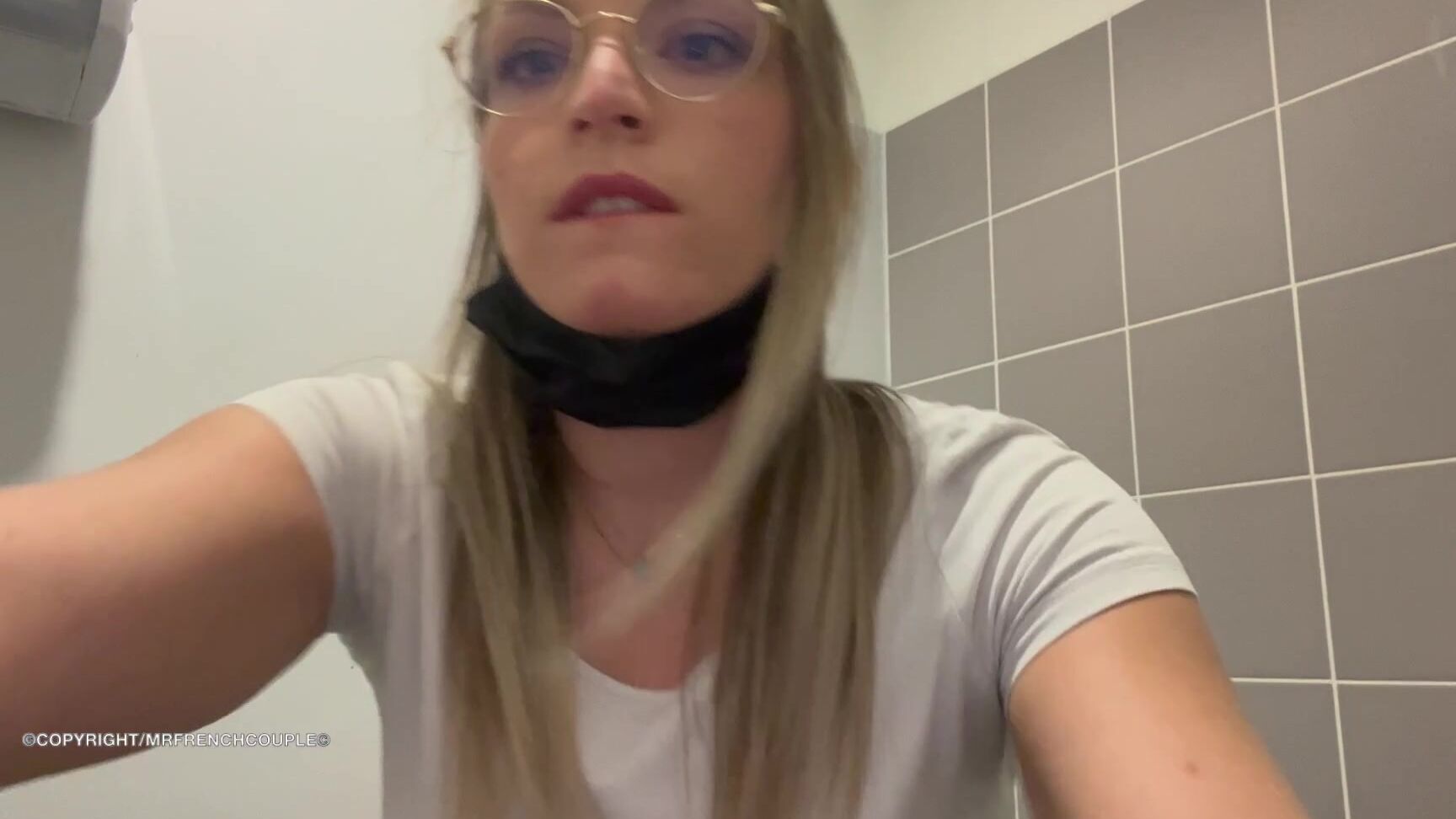 Marine_rossi Mrfrenchcouple 43264000_video_2022-02-07_09-01 solo--je-me-masturbe-dans-une-bibliotheque MYM fans MYM fans