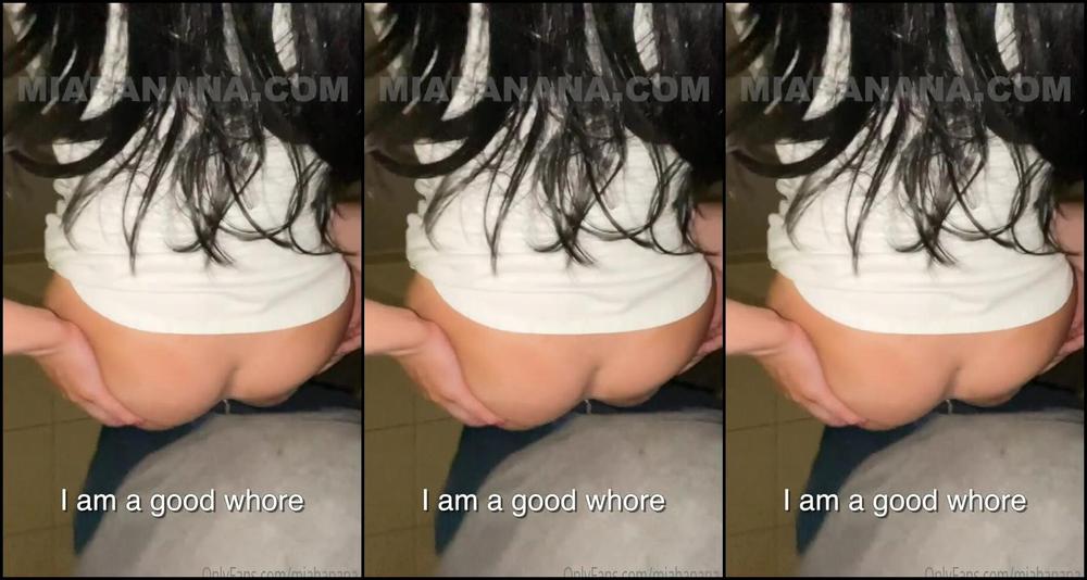 Miabanana Vid O Cadeau Je M Exhibe En Pleine Rue Devant Mon Sexfriend Pour Le