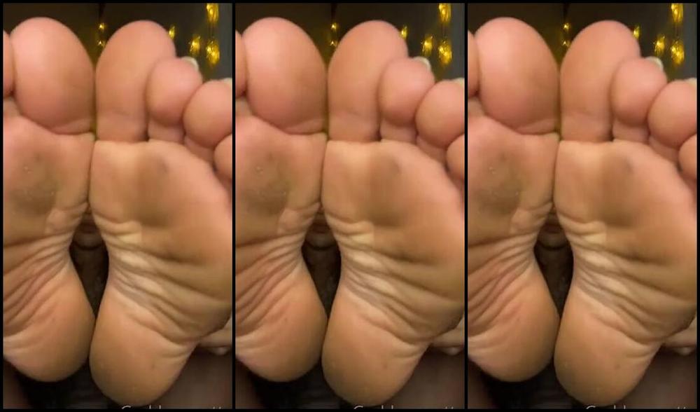 Goddessnutty2 Onlyfans Are U Ready For Dinner You Wont Need A Fork Or A Plate You Can Eat This Straight With Mouth And