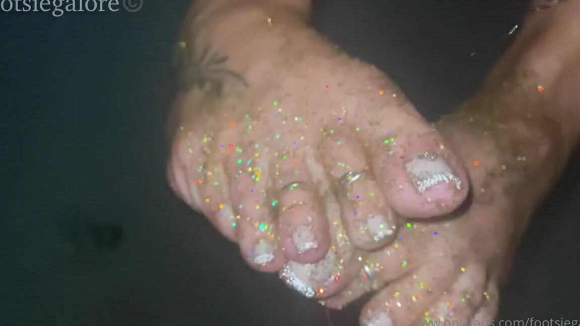 Footsiegalore Onlyfans Guess What I M Working My Magic And Creating The Onlyfans Advent Calendar Again This Year Can T