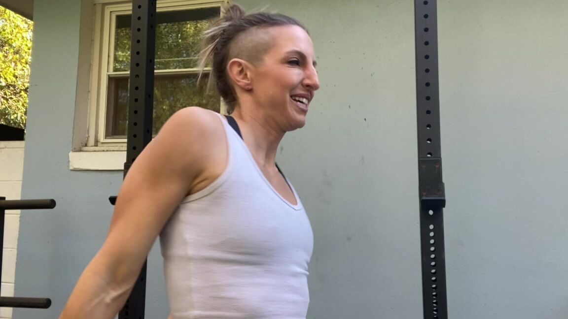 Lora Cross Chin Ups Press Calf Raises Workout Chall