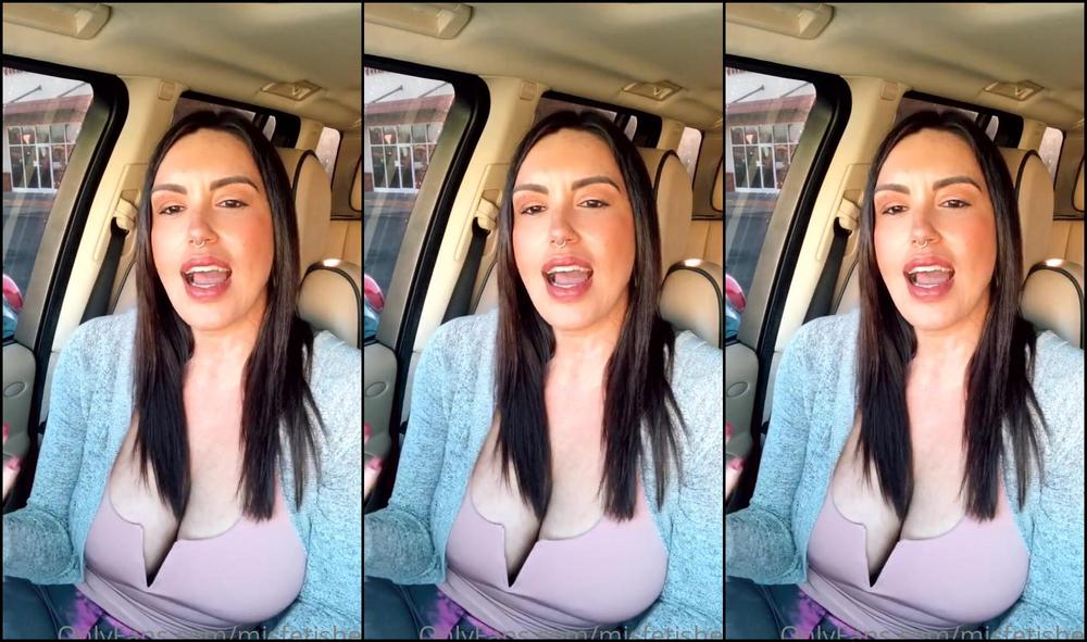 mjsfetishes-25-01-2021-2016227009-you-guys-make-me-laugh-i-enjoy-hanging-out-with-my-fans-letting-you-guys-experience