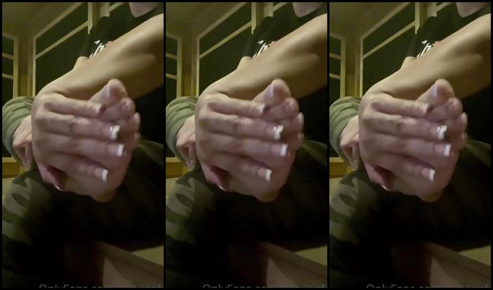 Servingbarefeet Aka Servingfet Onlyfans Sweaty Saturday Morning