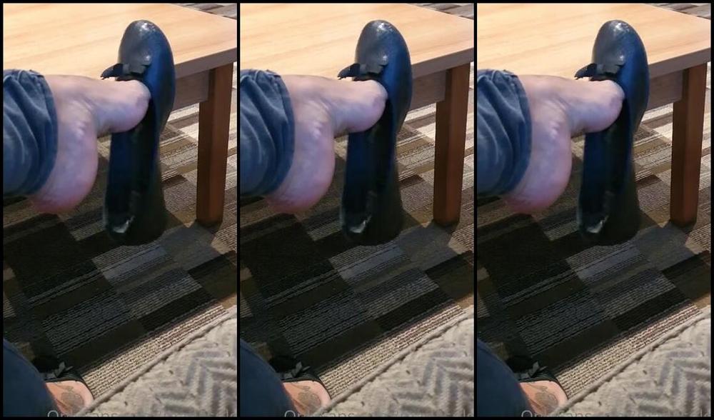 Msmaddy Aka Madsoles 1 Onlyfans Dingle Dangle Would You Watch From Afar Or Come Abit Closer