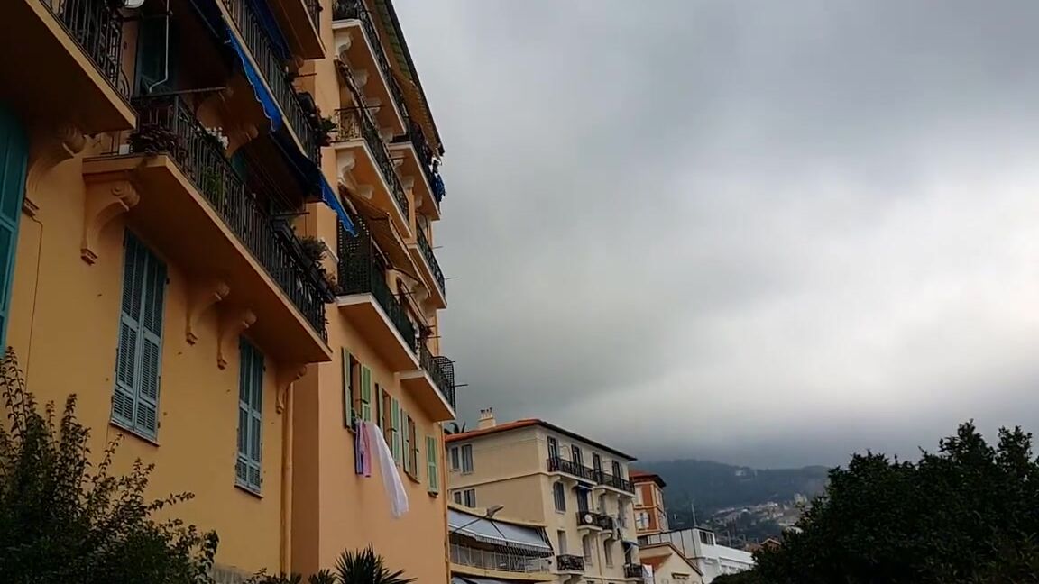 dream4angel pee in public in my way to the beach Pornhub