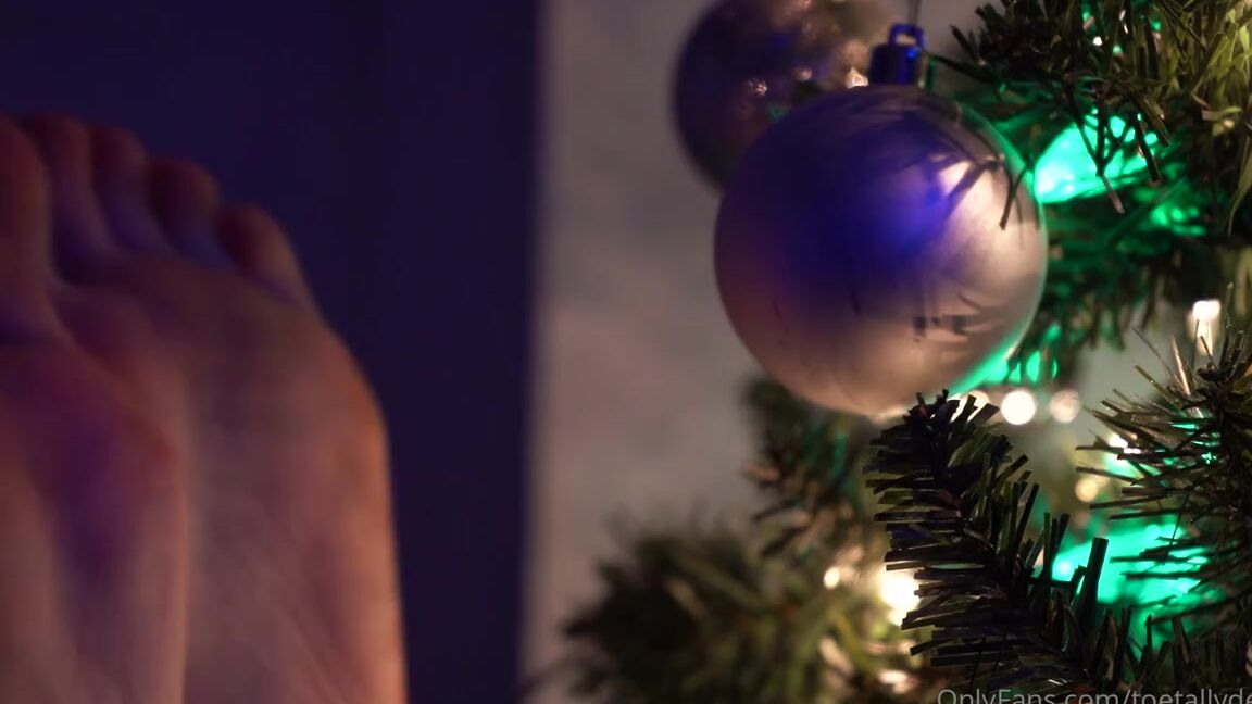 Toetallydevine Onlyfans Xmas Jingle Jangles Tags Long Toenails Sheer Pedip