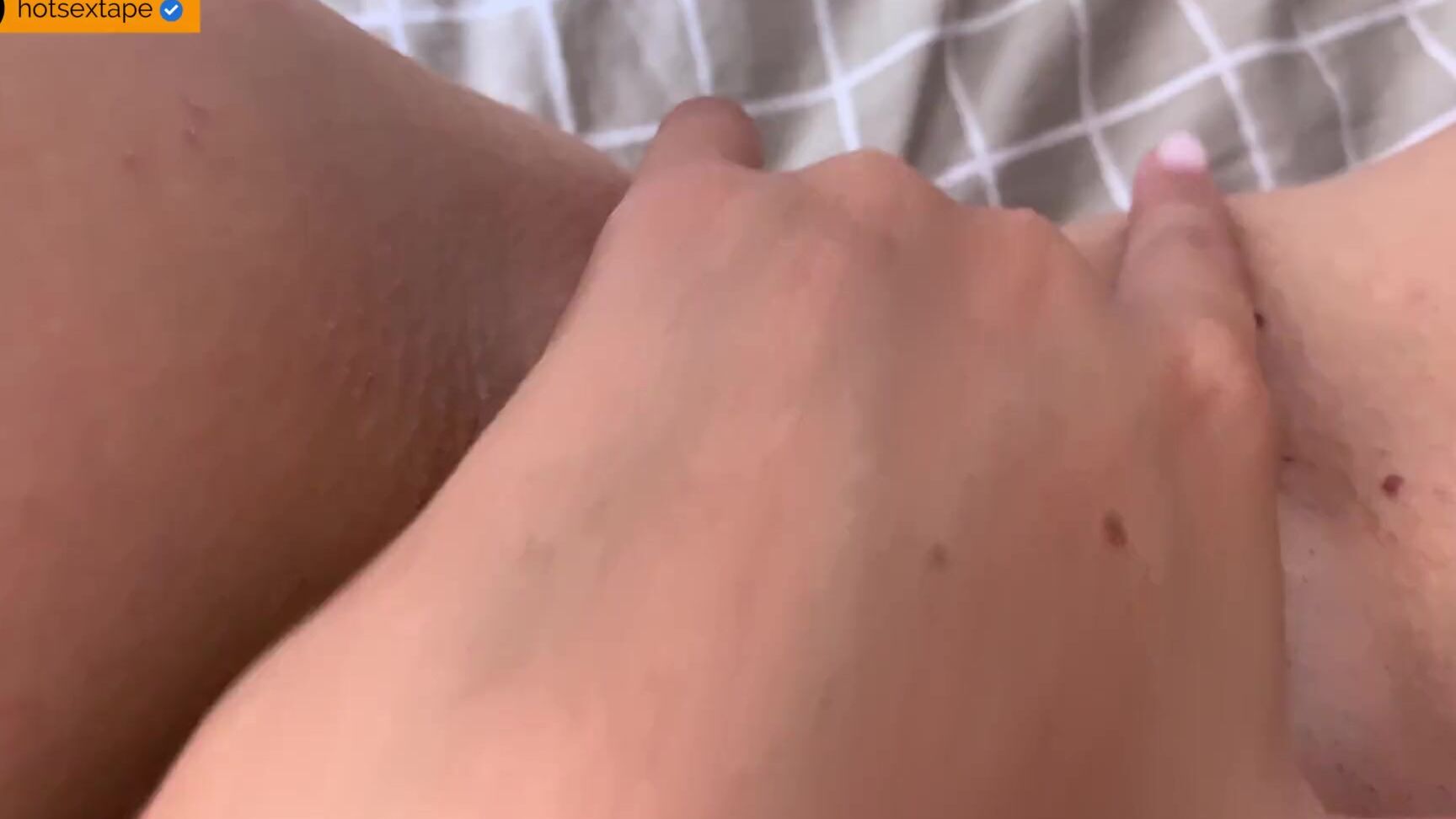 hotsextape ALONE WITH HER WET PUSSY 4K 60 fps Pornhub