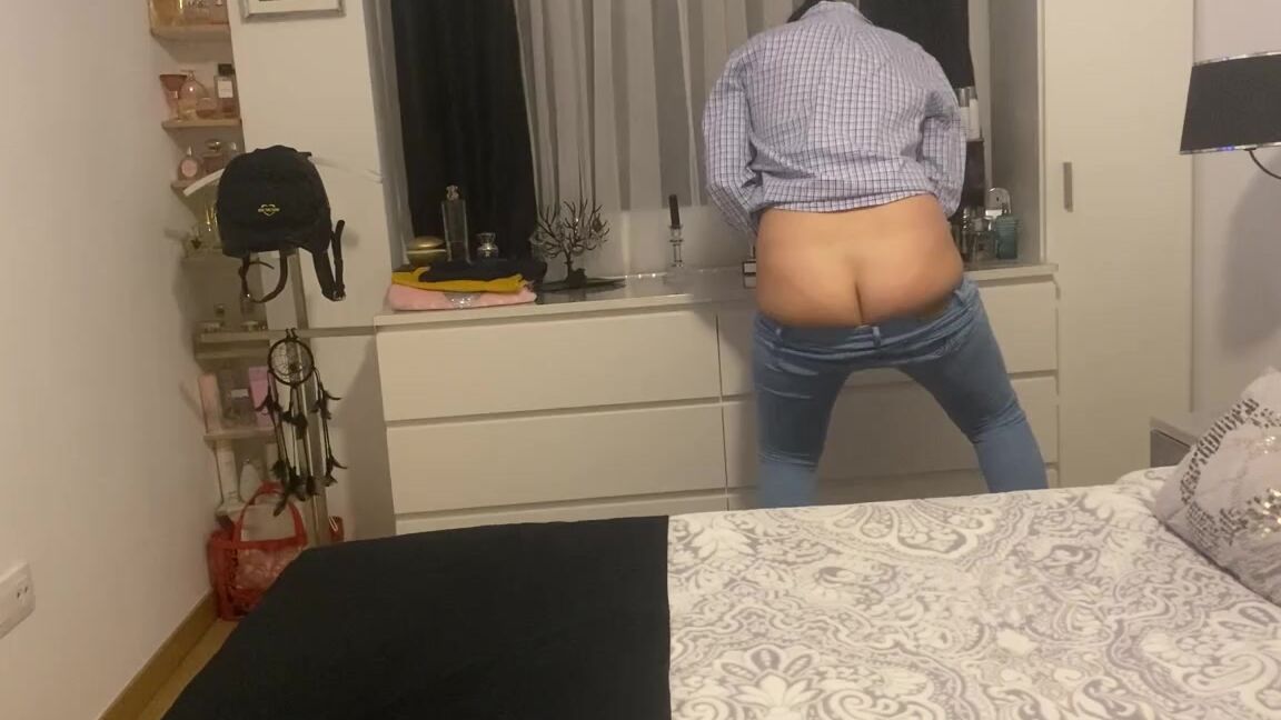 Prettyprincess220 11 11 2022 Onlyfans Video I Had A Lot Of Work To Do Today And I Didnt Have Time To Squeeze