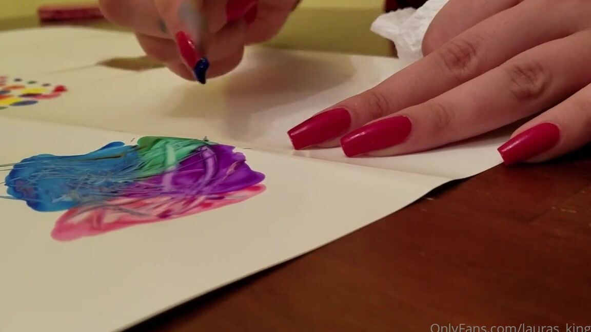 Lalalaura Nicknamed Lauras Kingdom 07 02 2024 Onlyfans Video Laura And Knicole Finger Painting