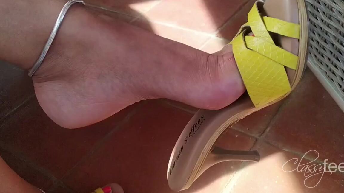 Classyfeet Sofia Nicknamed Classyfeet 10 18 2021 Onlyfans Video Insert Cock And Hearfeel The Flappingslapping Dangle