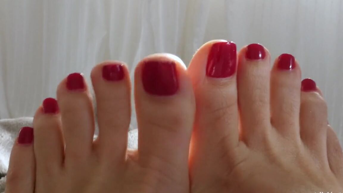 Stella Liberty Onlyfans Wake Up To My Feetp