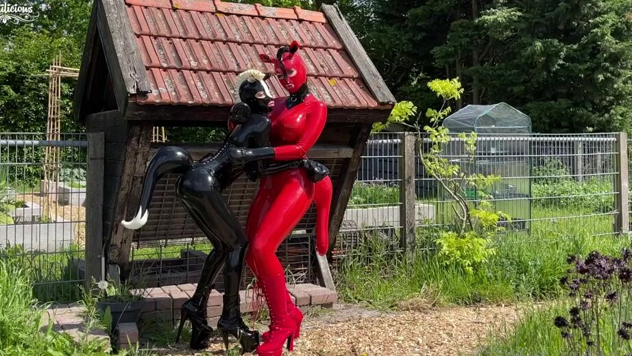 Mfetilicious Behind The Scenes Of The Pony Duo Shoot With Lizanne It S Always Nice To Shoot The