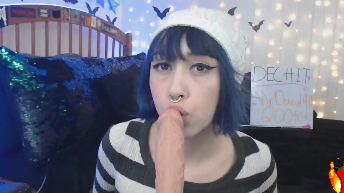 Lisathesuccubrat Quick Dildo Suck On Cam