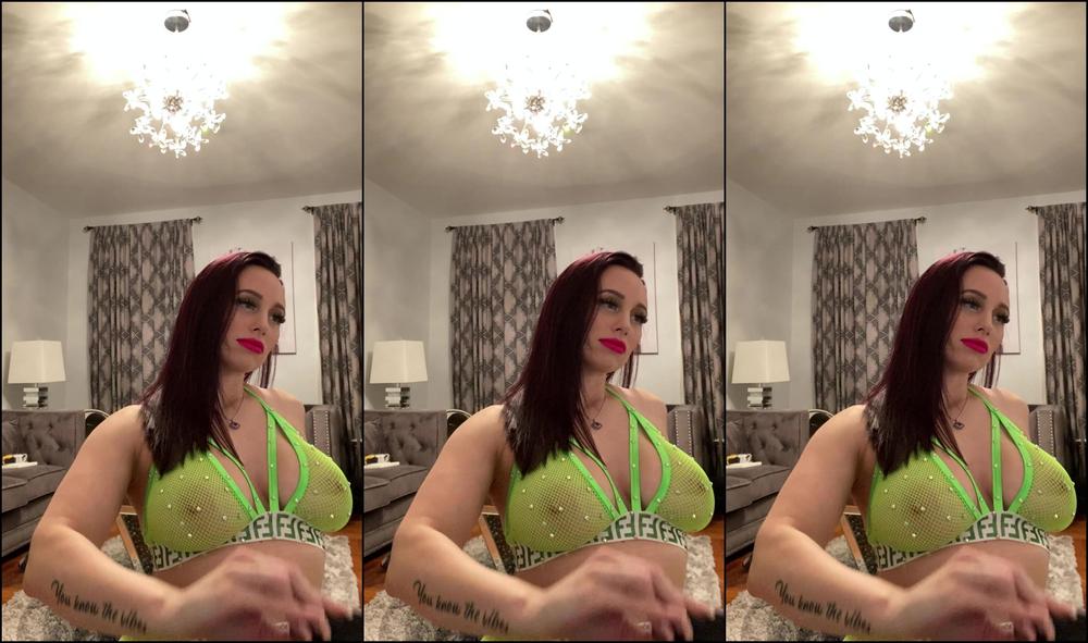 moneybirdette-30-12-2019-114454845-cam-soda-dec-27-part-one-green-fendi