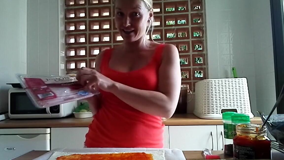 Kathianobilixx Findom 05 05 2018 Onlyfans Video Beautiful Saturday My Loves House Warming Today